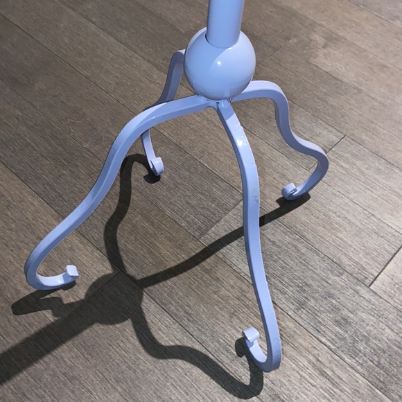 Lavender Clothing Rack - Excellent Condition - Picture 3 of 3